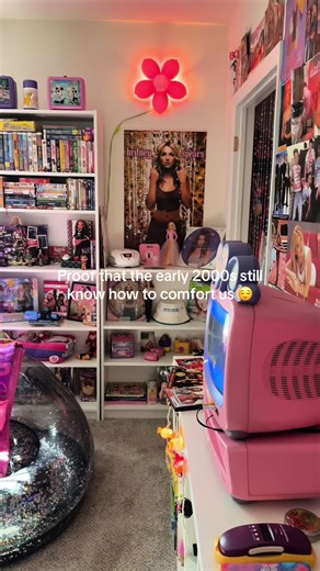 A soft place to land 😘💿📀📺📼 #nostalgia #2000s #millennialsoftiktok #healing #adayinmylife