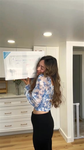 ✨Wanna stress-free 2026? 📅This Dragon Touch Smart Calendar brings the perfect sense of order to your home. ❤️ 👉 Shop now: https://dragontouch.com/products/dragon-touch-digital-calendar/?utm_source=Facebook | Dragon Touch