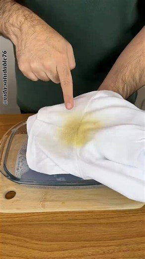 Detergent clothes cleaning trick: simple laundry tip