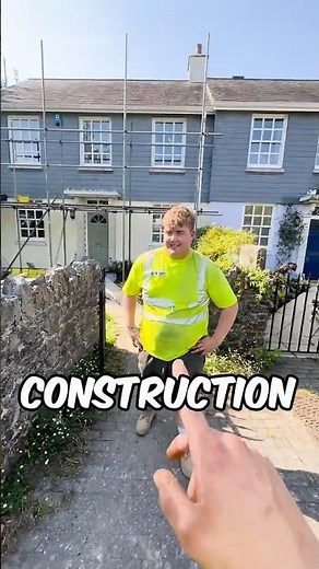 Bodybuilder Got Humbled By A Construction Worker 😱💪 (@thescaffguy)