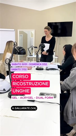 🎓 CORSO RICOSTRUZIONE UNGHIE A GALLARATE Preparati a diventare una vera pro con il nostro corso più richiesto e completo: il Corso Ricostruzione Unghie. 💅 Cosa imparerai? Questo pacchetto intensivo di 3 giorni copre tutte le tecniche fondamentali: ⭕Ricostruzione Gel 🗓 Sabato 31/01 - Domenica 01/02 ⭕Acrygel e Dual Form 🗓 Sabato 7/02 ---- 🎟️ Il pacchetto completo "Ricostruzione Unghie" (3 giorni) è disponibile a soli €480,00. ---- Come posso iscrivermi ai corsi? 🏠 NEGOZIO: passa a trovarci a