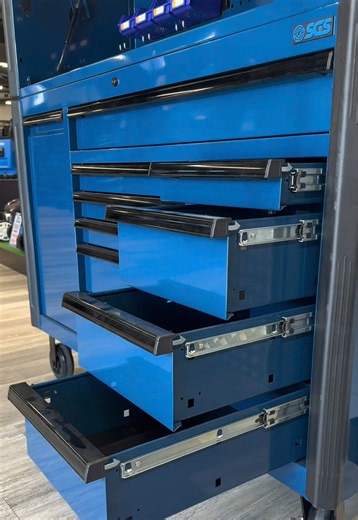 You guys are OBSESSED!! And so are we🤩🤩🤩 Product Code: STC59BLHUCA #garage #sgsengineering #workshop #automotive