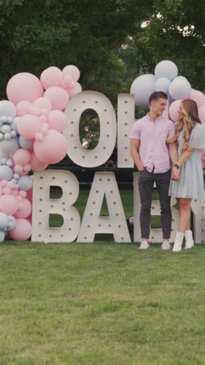 GENDER REVEAL VIDEO IS UP!! Click link in bio to find out!! Don’t forget to comment down below your guesses! 🤍💙💖