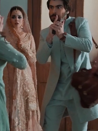 Zulfi finds Tabrez and Minsa hiding at Rukhsar's home! 🤯 Watch the eighth episode of #IshqHua on Sunday at 8:00 PM only on Geo Entertainment! #HaroonKadwani #KomalMeer #SohailSameer #SaharHashmi