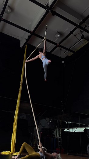 Aerial Rope Workout Techniques for Fitness Enthusiasts