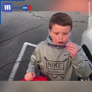 66K views · 843 reactions | This boy has the best reaction to seeing color for the first time! ❤️ via Newsflare | Daily Mail Video | Facebook