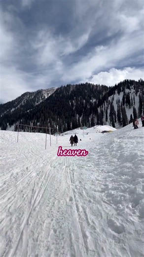 Kashmir walk!! #drivenavigateadventure #travel #lifeisbutadream #dna #travelblog #