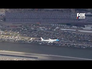 Air Force One Flies Over the Daytona 500