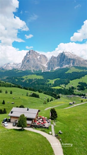 5.8K views · 485 reactions | Nature out here showing off in Italy!  #earthsscenery #dolomites #nature | Earth’s Scenery | Facebook