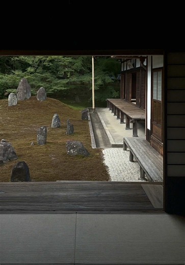 Kamakura Autumn: What Changes When Summer Ends