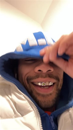 Swiggle Mandela on Instagram: "😳😅 … what’s my next move ? Ima let yall decide 🤝"