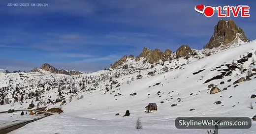 【LIVE】 Webcam Giau-Pass - Dolomiten | SkylineWebcams