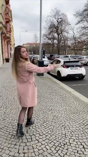 25 nabíječek na elektromobily ⚡️ během 13 minut 🚶🏼‍♀️ #elektromobil #elektroauto #charging #egolf