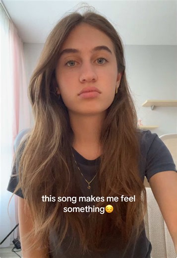 Emotional 2022 Song That Touches the Heart