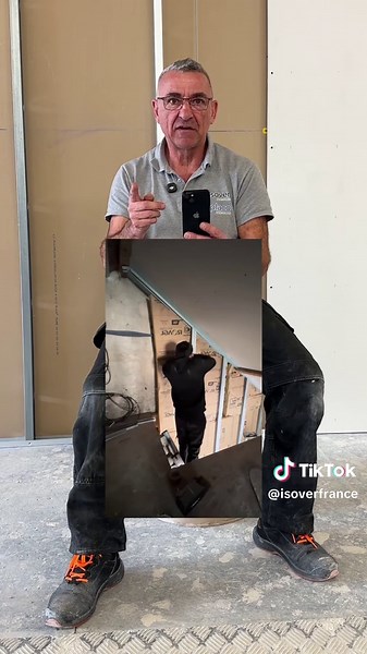 🎥 On a vu passer cette vidéo de @MarieGreg… et elle nous a inspiré quelques rappels utiles. Parce qu'en isolation, il y a parfois des idées reçues qui ont la vie dure. 👇 💡 On ne le répétera jamais assez : le papier kraft n'est pas un pare-vapeur. C'est avant tout et surtout un confort de pose. Si vous réalisez un doublage des murs par l’intérieur, il n'est donc pas nécessaire de le retirer. Si vous souhaitez, vous pouvez lacérer un petit peu le kraft si vous avez prévu d’isoler en double couc