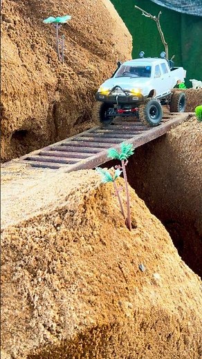 2. Insane Mini RC 4x4 Off-Road Test | Rock Crawling Challenge