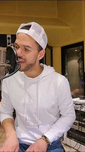 *Earth song* Weisch no? #pianocover #michaeljackson #dsds #instareels #sundaymood #favourite #studiosession | Jesse Ritch