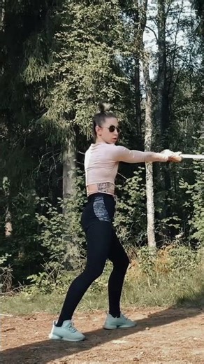 Контролируешь клинок или просто крутишь?Разбираем базу саберфайтинга. #lightsabercombat