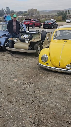 Bee Volks 🐝 6th Anniversary Picnic | Elton Brand