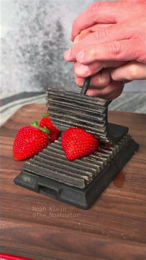 best way to make strawberry juice #asmr #lifehack #food