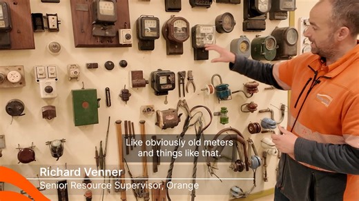🪙 Most coin operated devices are well and truly a thing of the past, but there was once at time (for our Gen Zers) when ☎️ phones, 🅿️ parking meters, 👾video games, 🍫 vending machines, 👕laundry mattes – and believe it or not...🔌 electricity meters were paid with your spare change! Richard, our senior resource supervisor in Orange, takes us for a quick tour around some coin-operated electricity meters at our electrical museum. 🤔 A penny for your thoughts?😄 Feel free to leave a comment! | E