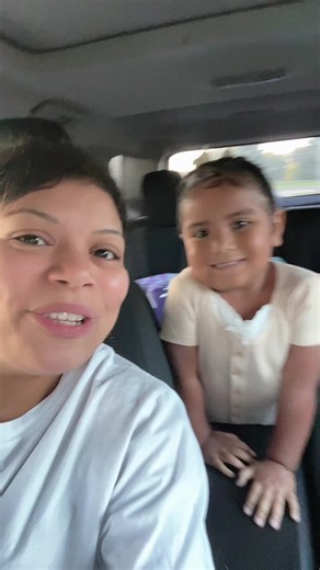 Aweee all the emotions piled up at drop off😭 YETTSI HAD A SUCCESSFUL DAY!! #momlife #fambamof8 #mygirl #preschool #prek