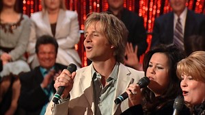 Gaither - God Leads Us Along (Live)