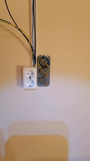 Understanding Electrical Plugs and Sockets Setup