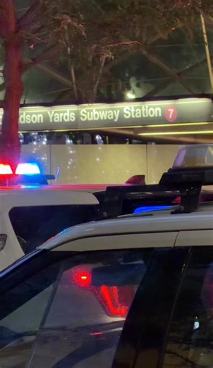 470K views · 1.3K reactions | Bomb threat near Hudson Yards suspends No. 7 Train between Time Sq - 42nd Street and 34th St Hudson Yards. October 3, 2025 - 5:10PM ET. #NYCSubway #NYC #NewYorkCity #HudsonYards | NYC Subway Life | Facebook