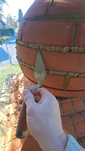 1.3M views · 8.2K reactions | 186.How To Lay Bricks tricks For Beginners Using a line 隣隣隣隣#brickhouse #bricks | Bricklayer | Facebook