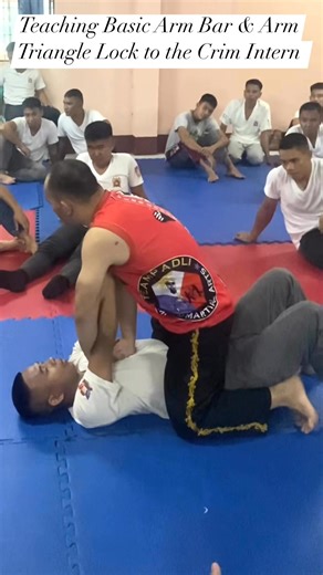 Teaching the fundamentals that matter. Basic Arm Bar and Arm Triangle Lock techniques with BSCrim Interns during their Martial Arts Training Seminar. Building control, discipline, and officer safety—one technique at a time. #MartialArtsTraining #BSCrim #CriminologyInterns #SelfDefense #ArmbAr #ArmTriangleLock #OfficerSafety #Discipline #CombatTraining #SkillsForService #TrainingDay @topfans | Team PADLI Mixed Martial Arts