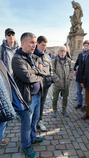 Spontane Darbietung des Lindenbaum auf der Karlsbrücke in Prag. #pragacantat Praga Cantat | HARMONIE Lindenholzhausen