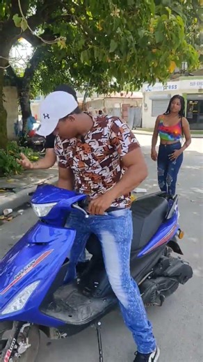 cuánta curva y yo sin frenos 😂😂😂😂😂😂😂😂.