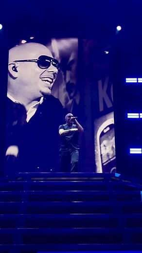 Exciting Fall Tour with Enrique Iglesias & Ricky Martin