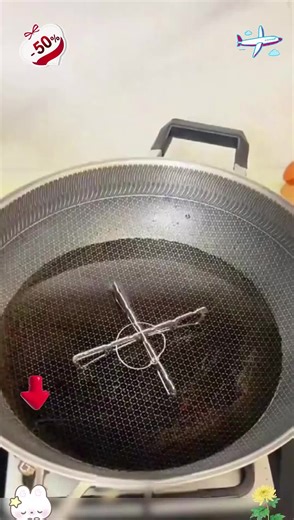 The design of this multi-functional folding steam rack is too advanced. It can be used to heat food and Mantou. It is very firm and can not be spilled. It can also be used as an insulation pad