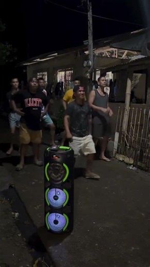 Hidlaw naman mag dance2 bah😂 #kapiso #funny #comedy #joke #humor #duet #memes #dinagsa2026 #laughtri