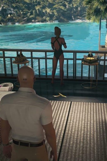 Agent 47 Uses Banana Trap for Perfect Silent Kill