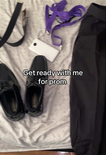 Prom Preparations: Mexican Dress and Makeup Guide