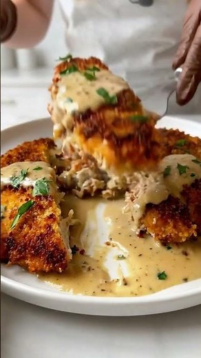 Parmesan Crusted Chicken with Creamy Garlic Sauce By Bella