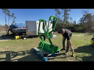 Little Bull Loader from Little Buck Loader - Review and Un-Palletizing