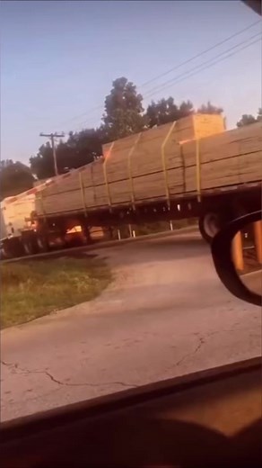 2.4K views · 12 reactions |  Railroad Safety Tips #cars #cartips #railroad #railsafety #railroadsafety | Rolly Garcia | Facebook