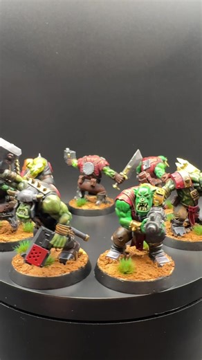 7/10 Boyz: A Review of Warhammer 40K Miniatures