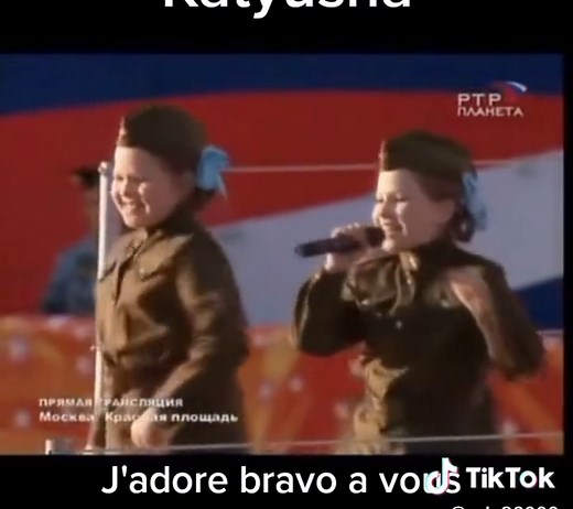 Chant russe 'Katyusha' : Une célébration patriotique