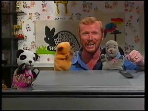 Original VHS Opening & Closing: Learn With Sooty - A-Z of Animals (UK Retail Tape)