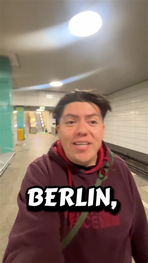 Nah cause why was it this empty at 11pm 😭 #ytshorts #berlin #germany #ubahnberlin