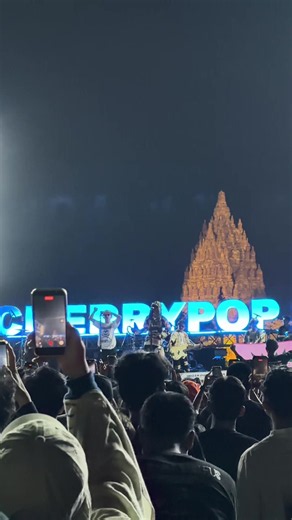 Raya — The Kick x The Skit x The Jeblogs (Live at Cherrypop Festival)