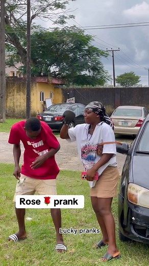 17K views · 110 reactions | Rose  prank 藍藍 #viralreels #trendingreelsvideo #fypシ #trendingshorts #viralvideos #trendingpost #goviral | Lucky pranks | Facebook