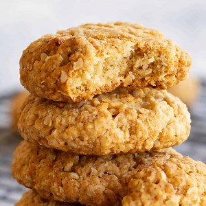 Chewy Anzac Biscuits