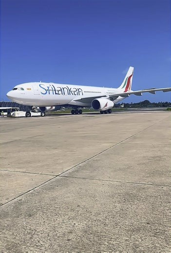 Experience SriLankan Airlines' Airbus A330-200