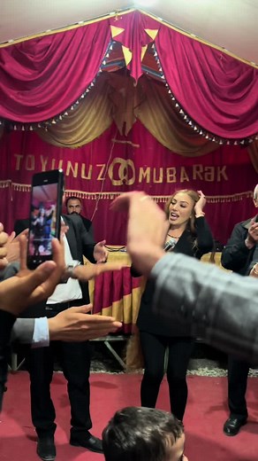 Qizil Gulum Heyet Toyundaaa: O'ynash va Yod etish